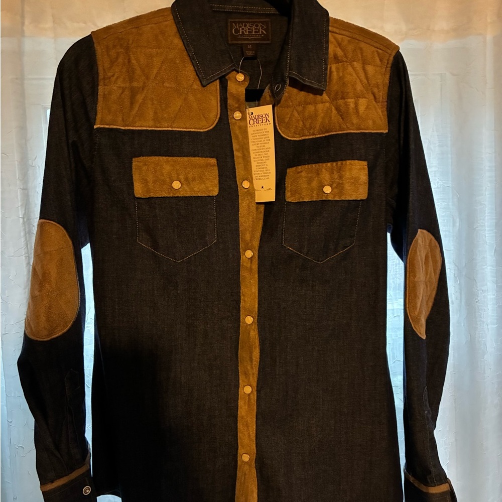 Women’s Two-Tone Denim Button-Down Shirt in Brown/Black